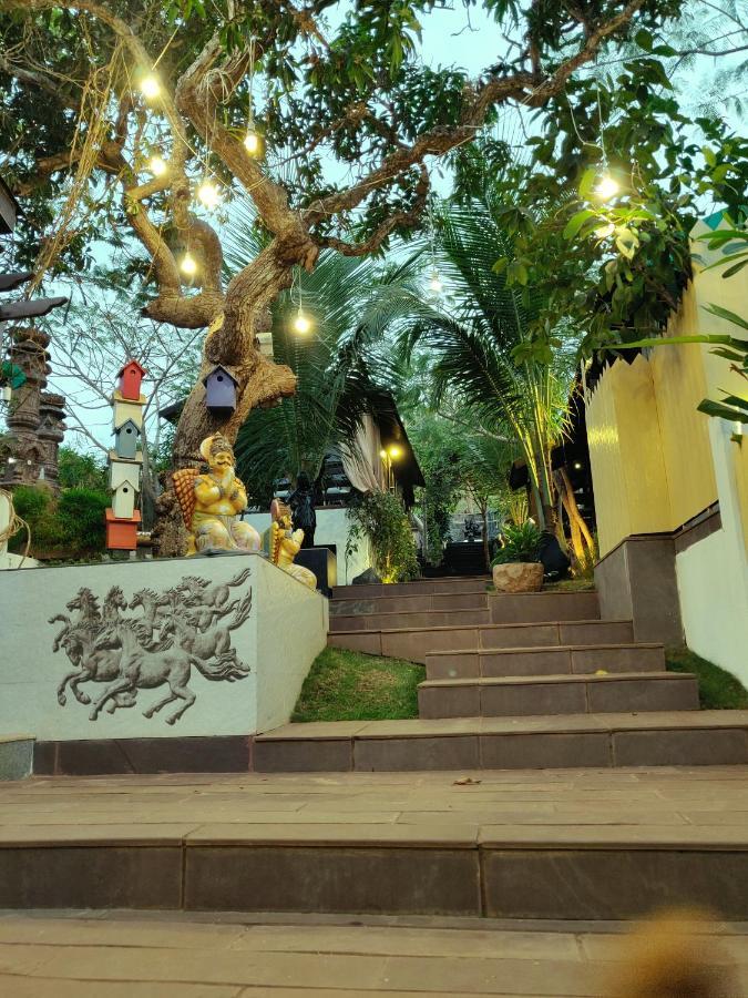 Rock Forest Goa Honeymoon Cottages Калангуте Екстериор снимка