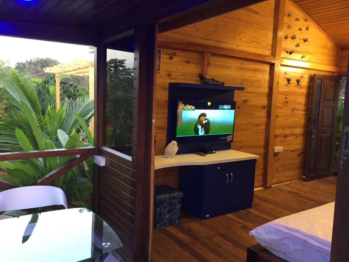 Rock Forest Goa Honeymoon Cottages Калангуте Екстериор снимка