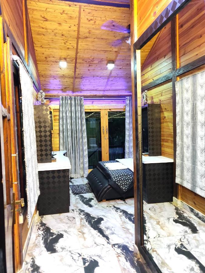 Rock Forest Goa Honeymoon Cottages Калангуте Екстериор снимка