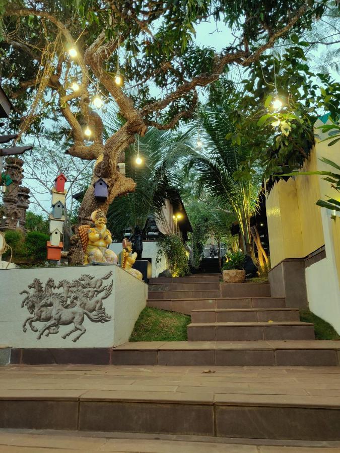 Rock Forest Goa Honeymoon Cottages Калангуте Екстериор снимка