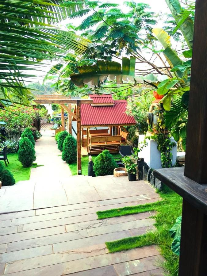 Rock Forest Goa Honeymoon Cottages Калангуте Екстериор снимка